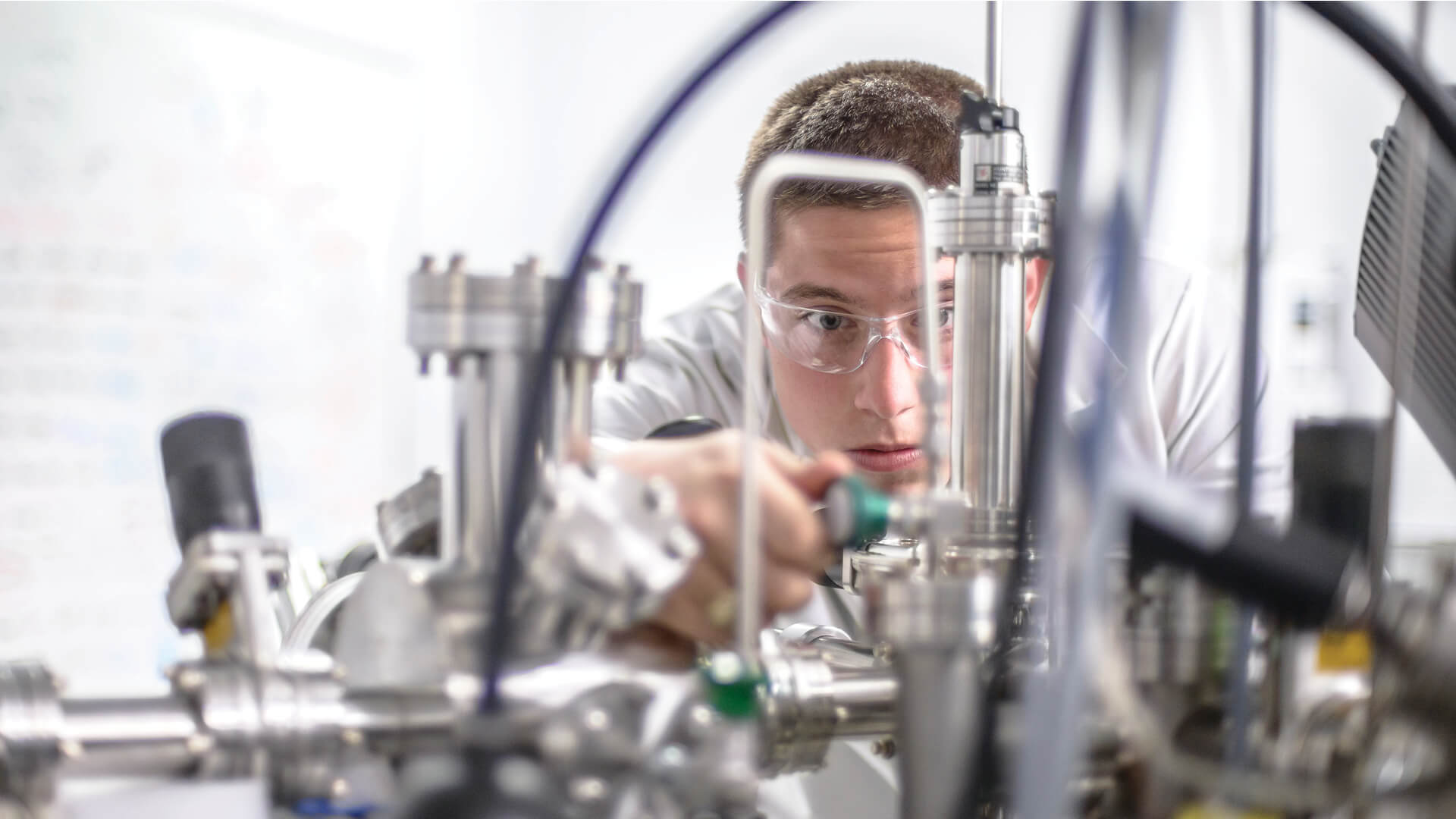 Purdue students working in lab.