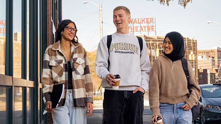 Students walk together in downtown Indianapolis
